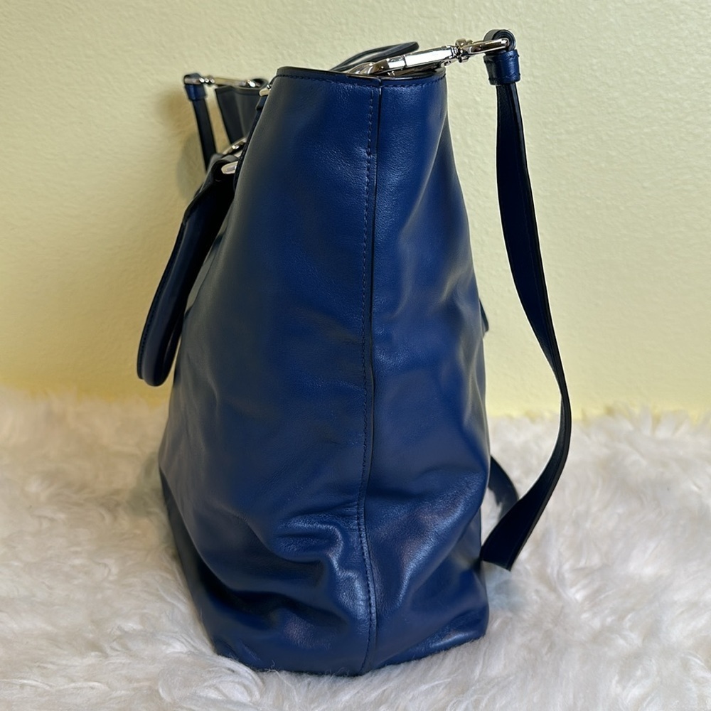 💯Authentic Prada Tote Leather Women's Bag🍀 - Picture 14 of 15